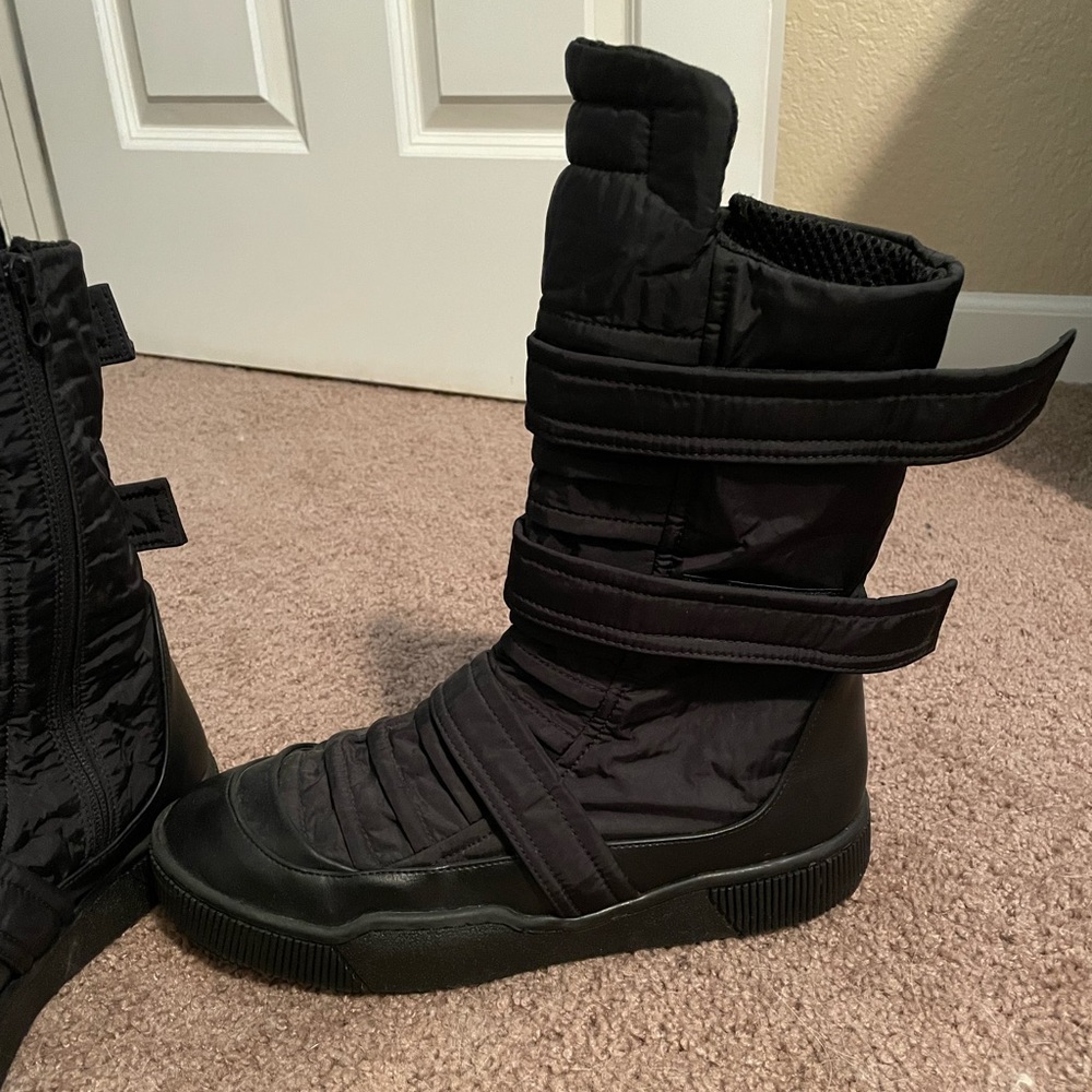 Demobaza Boots